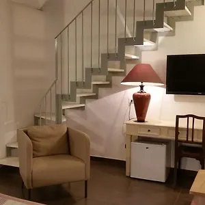https://up-roomsuite.lecce-hotels.com